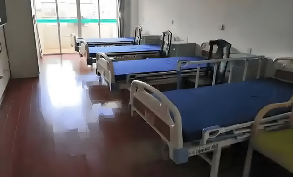 本科落户深圳多久_董璇婚后情况曝光！不愿丈夫和女儿住一起，与其分居，倪萍很担忧 如何教训下邹新男某的友商量