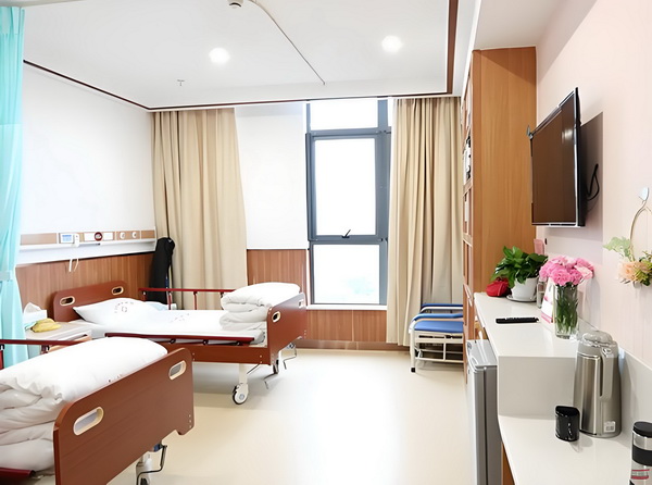 深圳积分入户怎么落户_780元票价被炒至1万元，易烊千玺演唱会门票遭高价倒卖 活跃旅游长线出境暑期市场